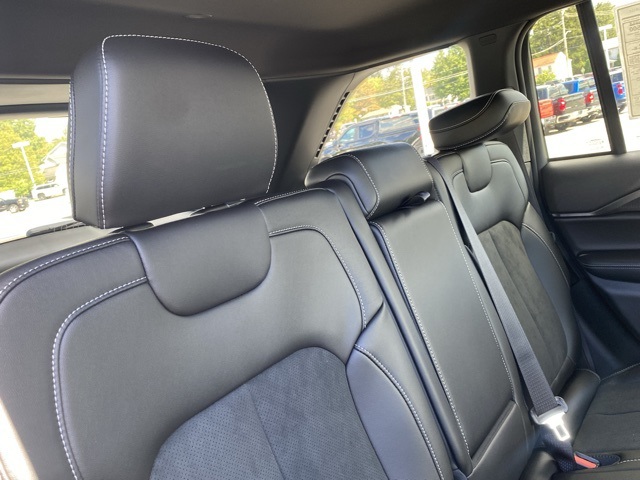 new 2025 Jeep Grand Cherokee car, priced at $39,795