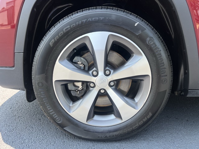 used 2020 Jeep Cherokee car, priced at $19,500