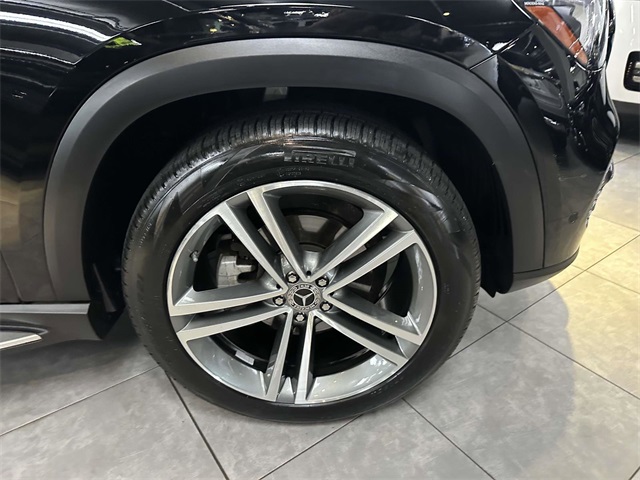 used 2022 Mercedes-Benz GLE car, priced at $48,991