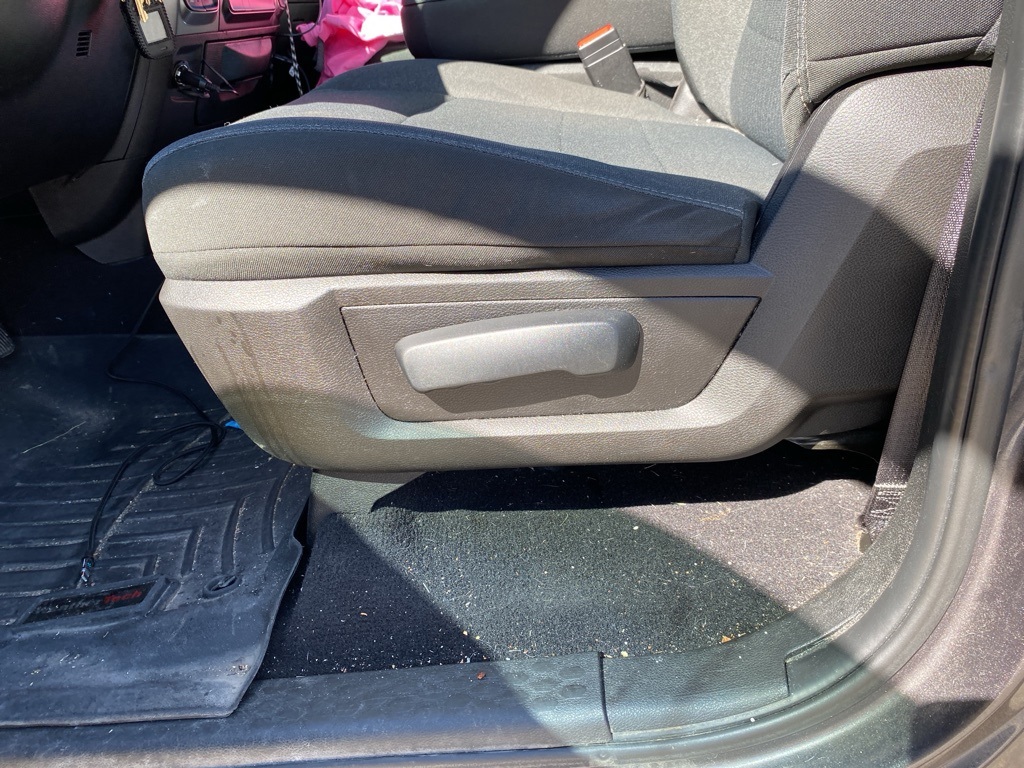 used 2021 Ram 1500 Classic car, priced at $27,500