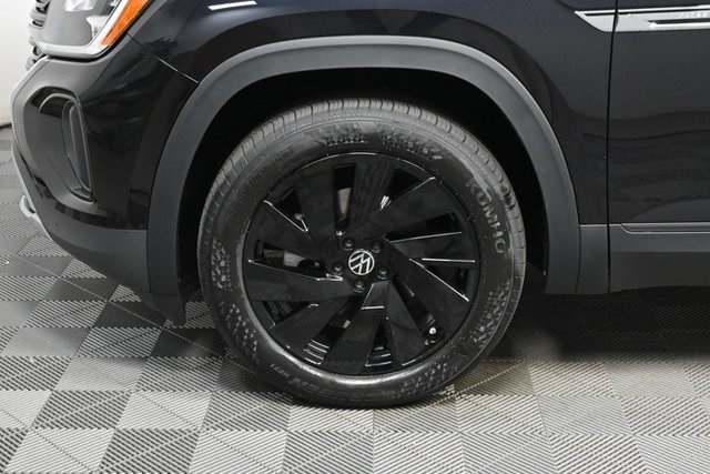 new 2025 Volkswagen Atlas Cross Sport car, priced at $45,734