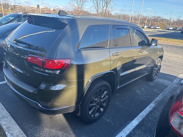 used 2016 Jeep Grand Cherokee car, priced at $18,707