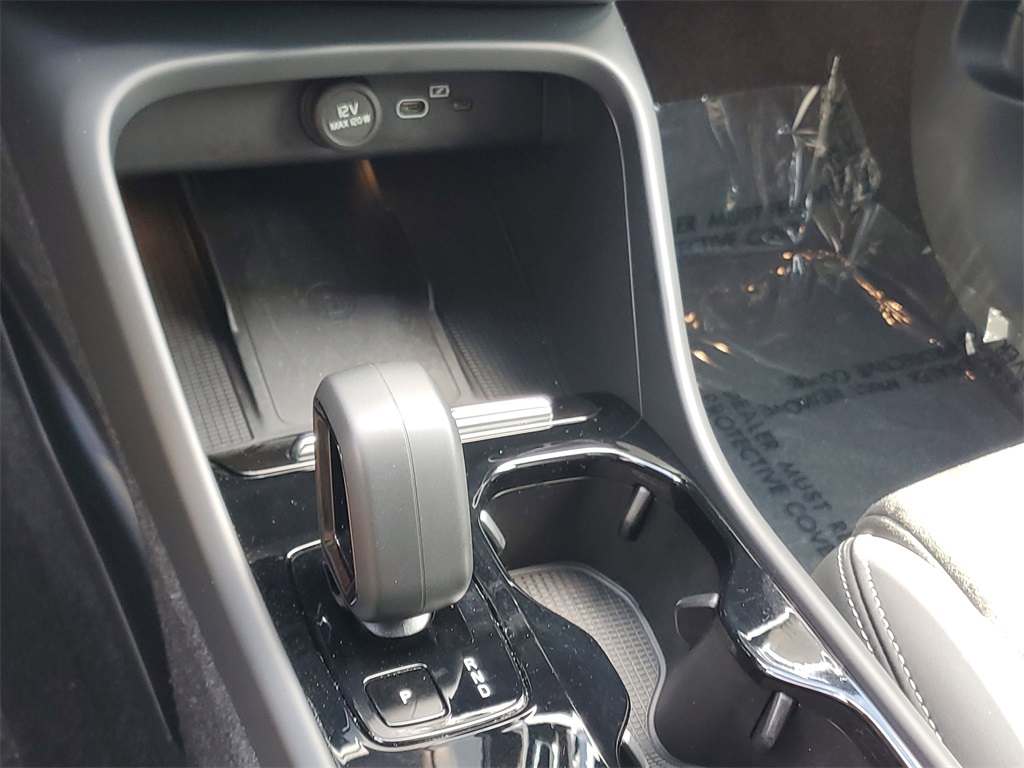 used 2023 Volvo C40 Recharge Pure Electric car, priced at $29,995