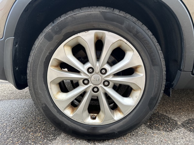 used 2014 Kia Sorento car, priced at $6,459