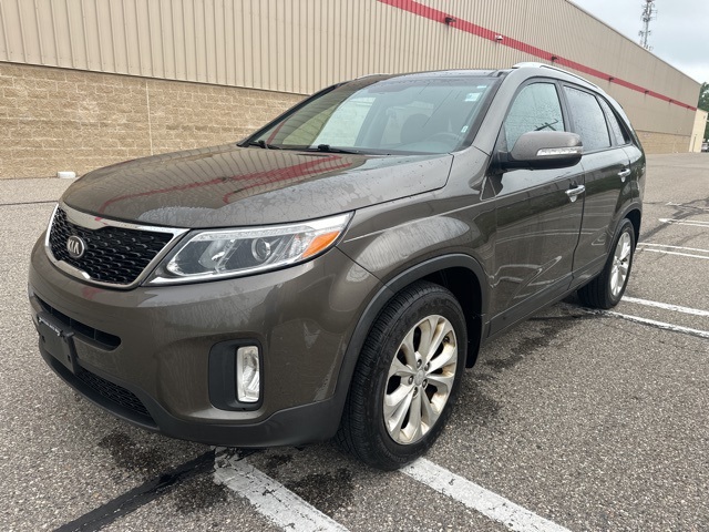 used 2014 Kia Sorento car, priced at $6,459