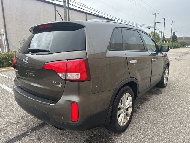 used 2014 Kia Sorento car, priced at $6,459