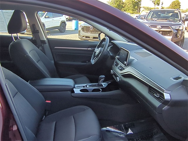 used 2023 Nissan Altima car, priced at $23,911