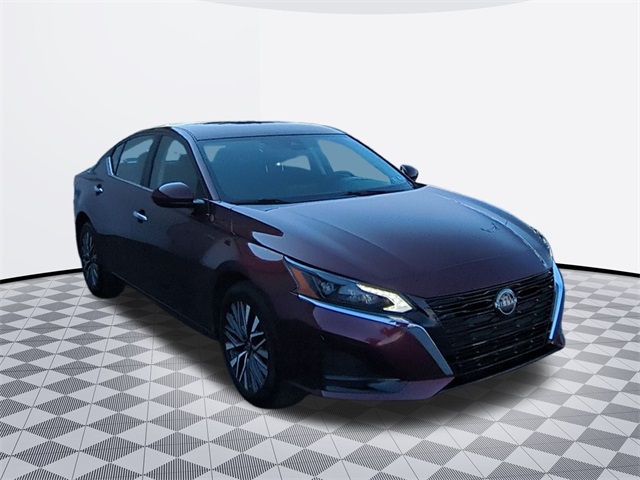 used 2023 Nissan Altima car, priced at $23,911