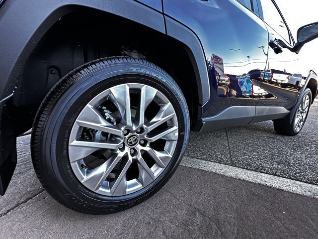 new 2025 Toyota RAV4 car