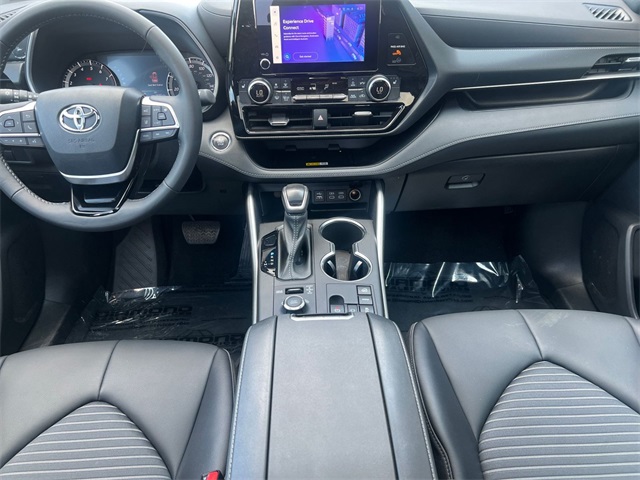 used 2023 Toyota Highlander car, priced at $40,911