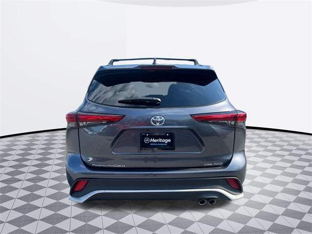 used 2023 Toyota Highlander car, priced at $40,911