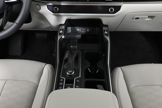 new 2025 Kia Sorento car, priced at $35,461