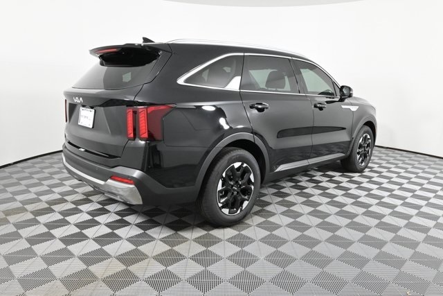 new 2025 Kia Sorento car, priced at $35,461