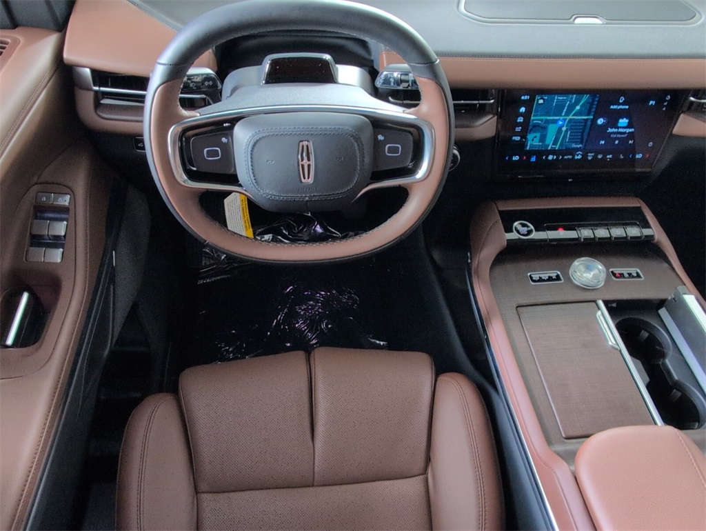new 2025 Lincoln Navigator car, priced at $103,412