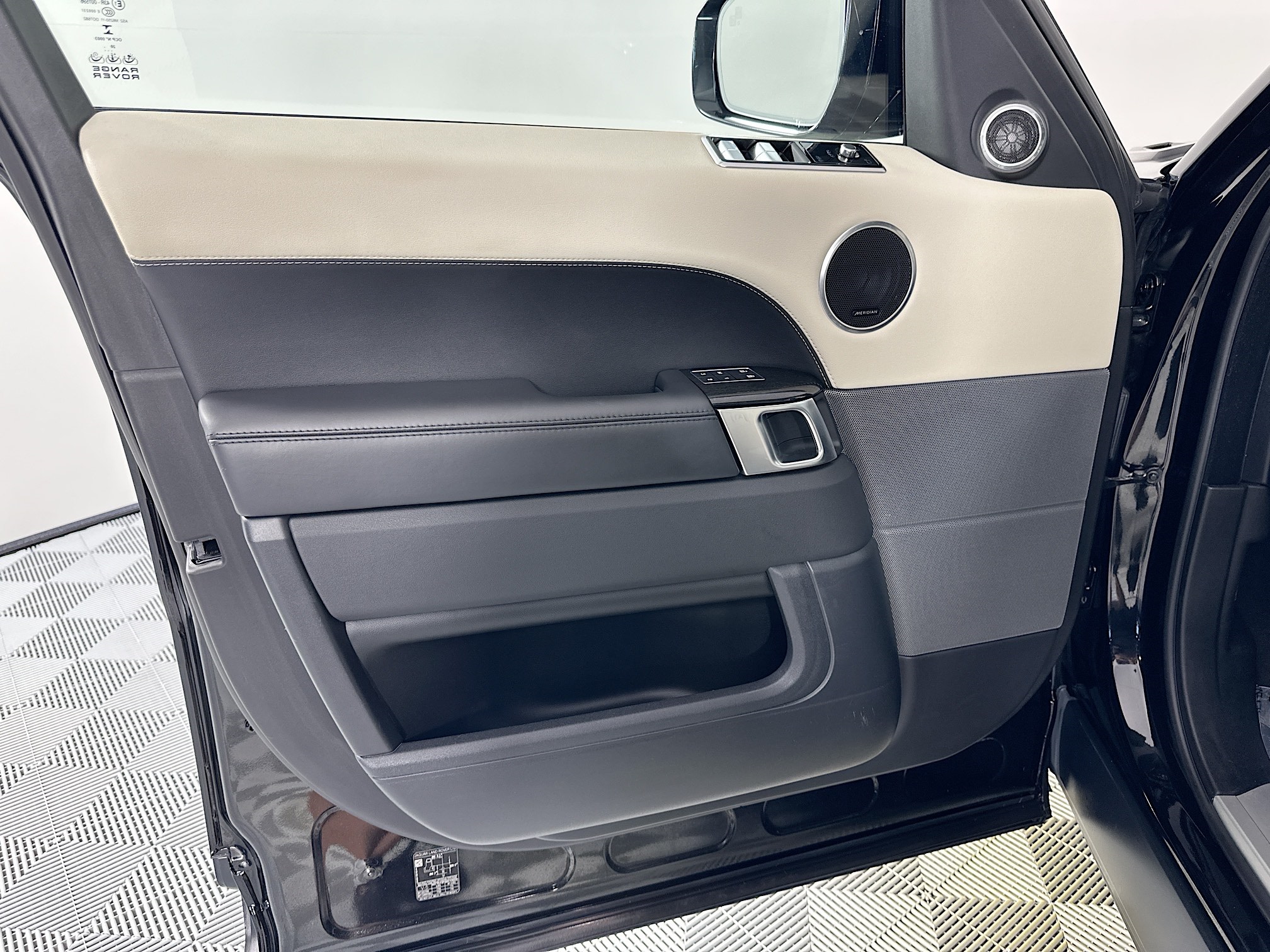 used 2021 Land Rover Range Rover Sport car, priced at $53,999