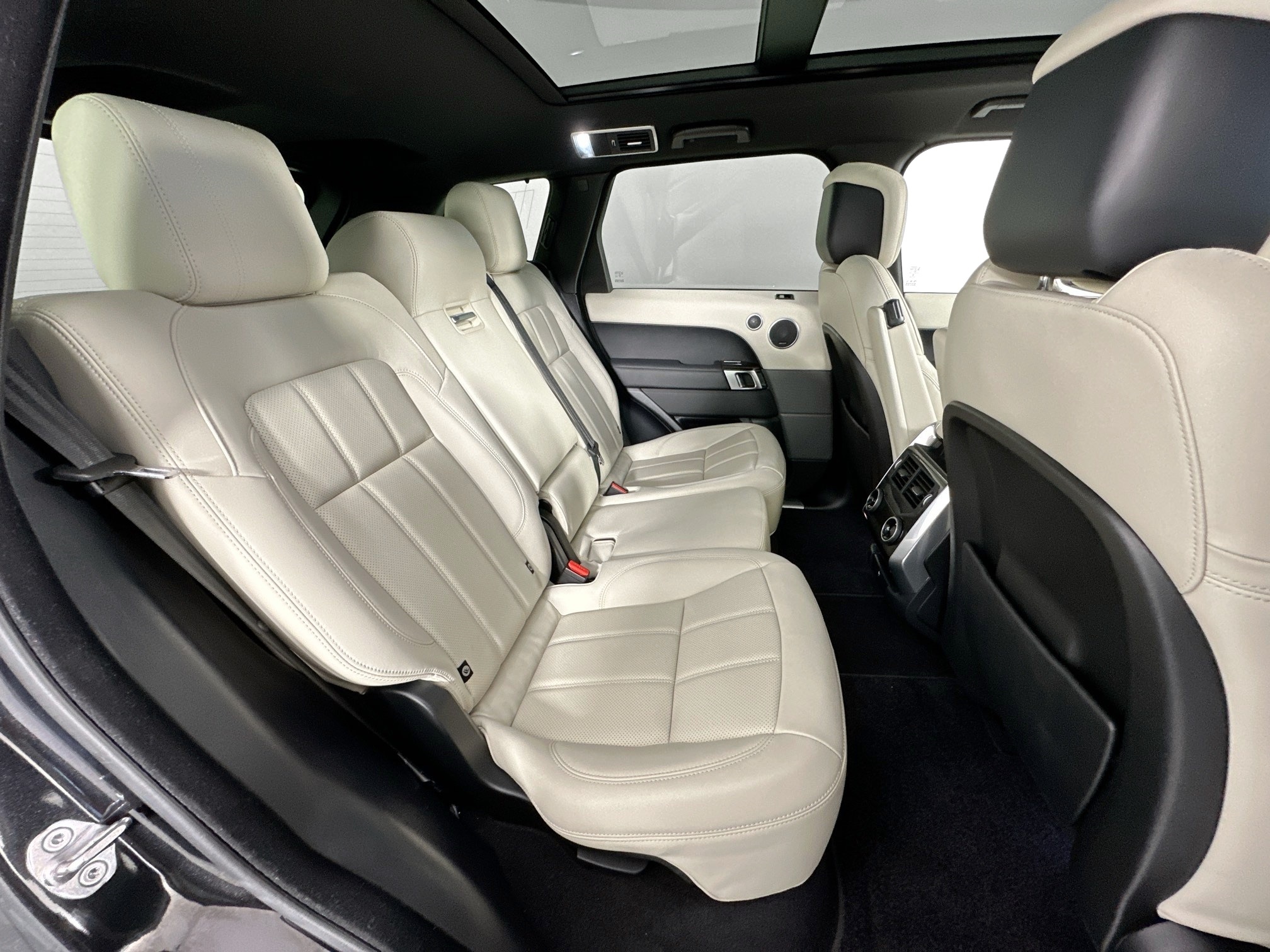 used 2021 Land Rover Range Rover Sport car, priced at $53,999
