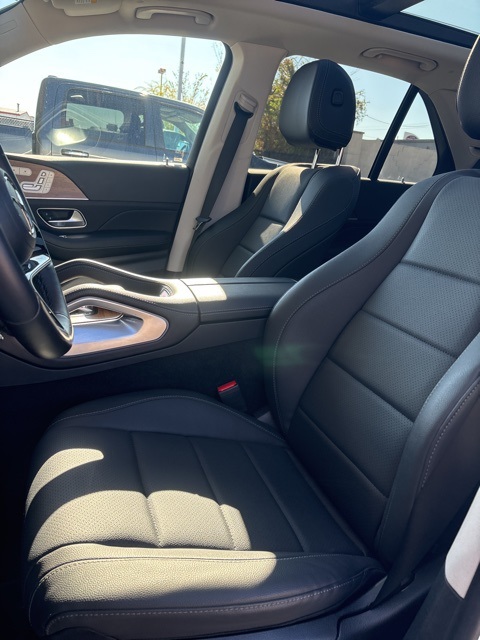 used 2025 Mercedes-Benz GLE car, priced at $59,924