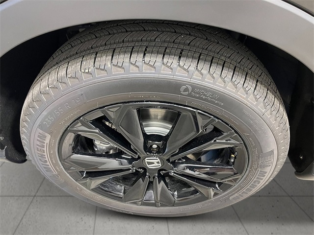 new 2026 Honda CR-V Hybrid car, priced at $43,700
