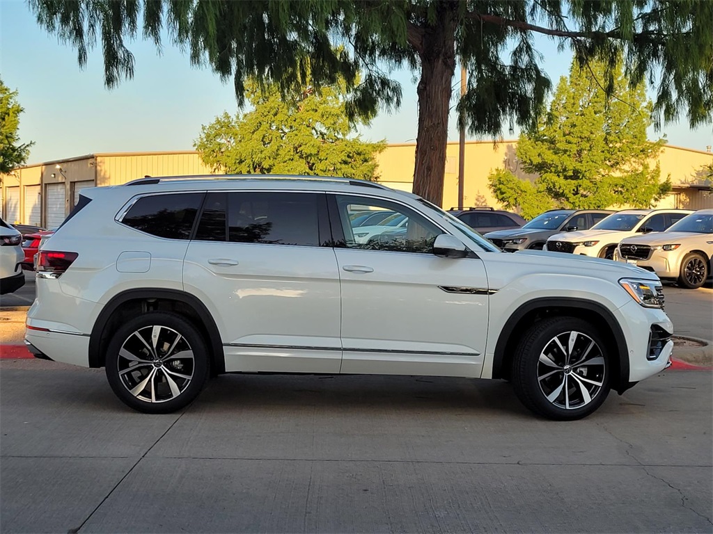new 2025 Volkswagen Atlas car, priced at $50,446