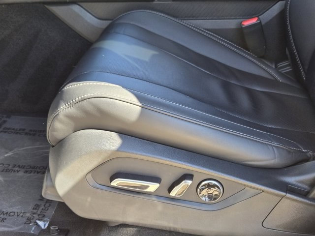 used 2023 Acura MDX car, priced at $39,990