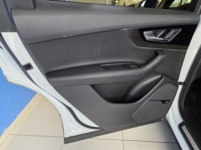 used 2019 Audi Q7 car, priced at $17,877