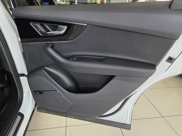 used 2019 Audi Q7 car, priced at $17,877