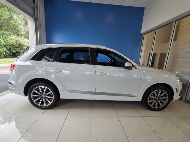 used 2019 Audi Q7 car, priced at $17,877
