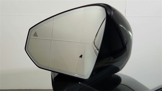 new 2025 Volvo EX90 car, priced at $86,290