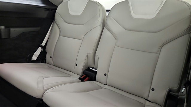 new 2025 Volvo EX90 car, priced at $86,290