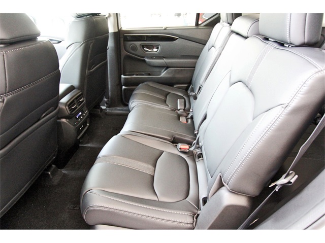 new 2025 Honda Pilot car, priced at $49,253