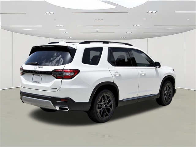 new 2025 Honda Pilot car, priced at $49,253