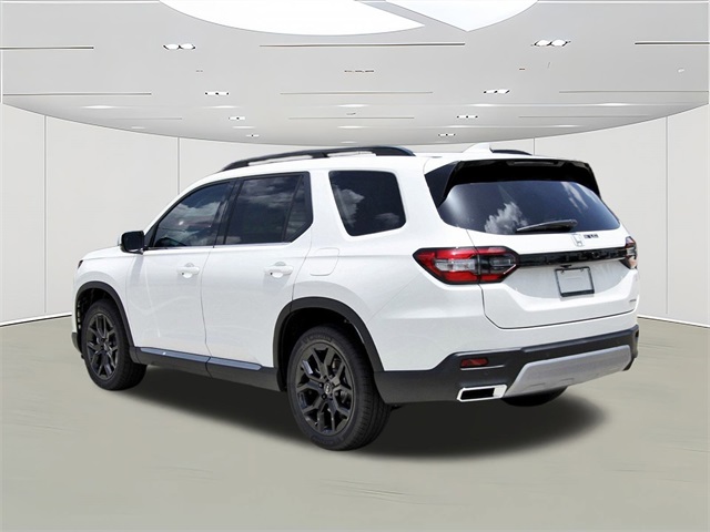 new 2025 Honda Pilot car, priced at $49,253