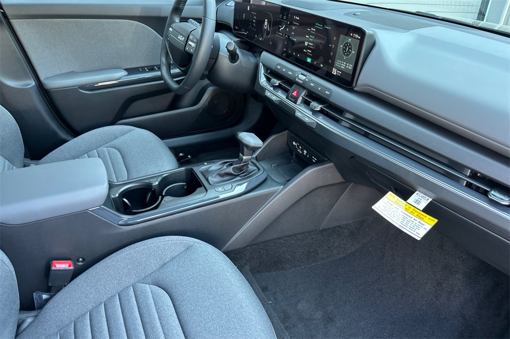 new 2025 Kia K4 car, priced at $25,165