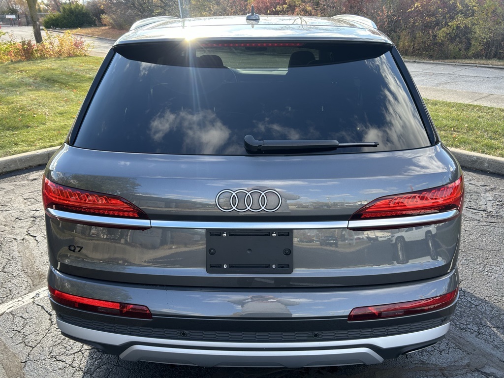 used 2025 Audi Q7 car, priced at $56,417