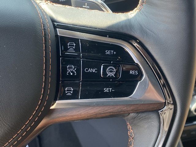 new 2025 Jeep Grand Cherokee car, priced at $52,354