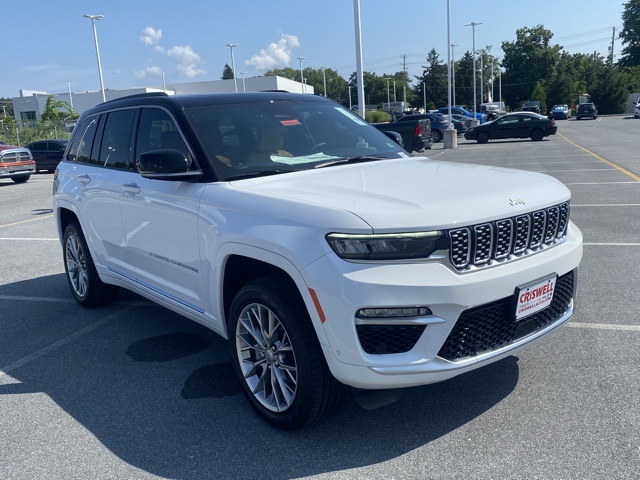 new 2025 Jeep Grand Cherokee car, priced at $52,354
