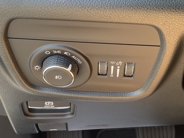 new 2025 Jeep Grand Cherokee car, priced at $52,354