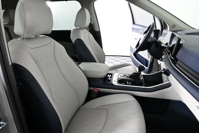 new 2025 Kia Carnival car, priced at $41,294