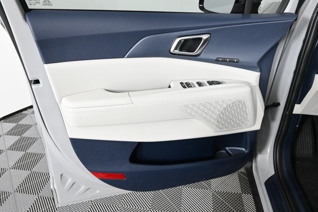 new 2025 Kia Carnival car, priced at $41,294