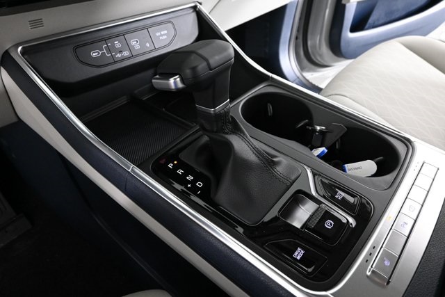 new 2025 Kia Carnival car, priced at $41,294