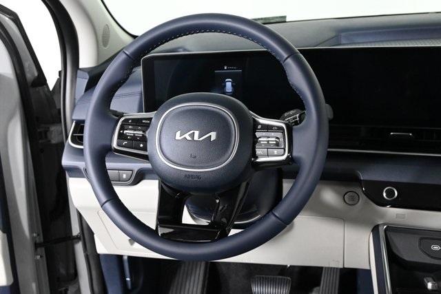 new 2025 Kia Carnival car, priced at $41,294