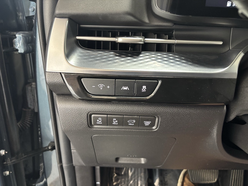 used 2023 Kia Carnival car, priced at $36,447