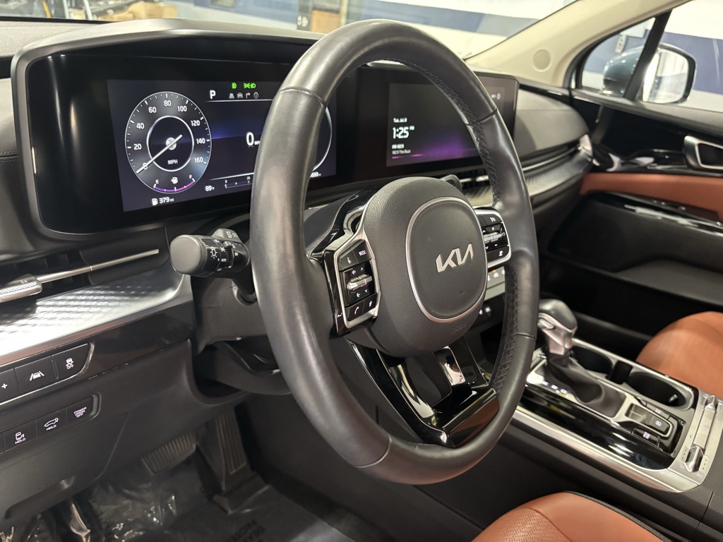 used 2023 Kia Carnival car, priced at $36,447