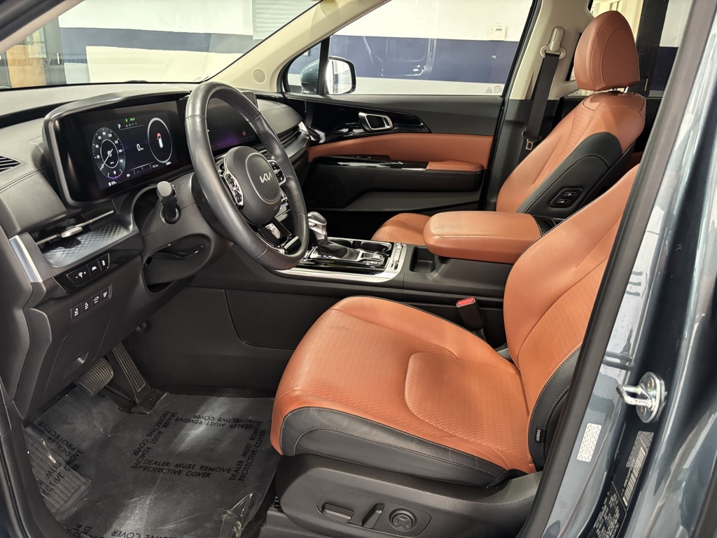 used 2023 Kia Carnival car, priced at $36,447