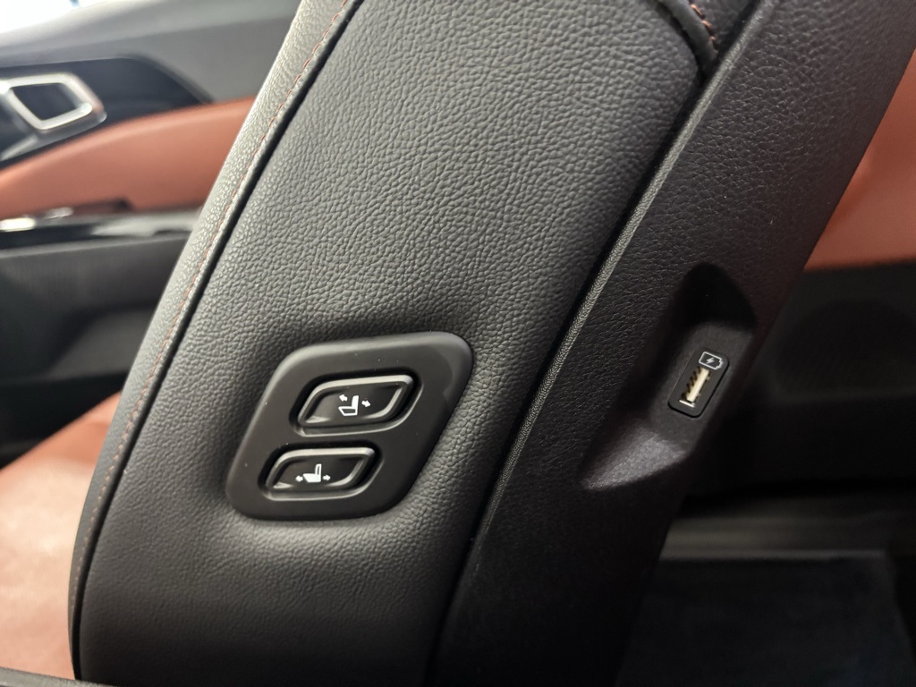 used 2023 Kia Carnival car, priced at $36,447