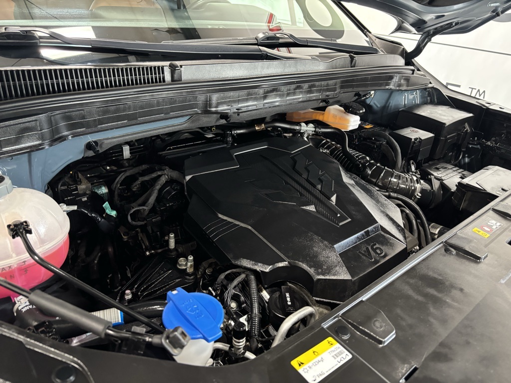 used 2023 Kia Carnival car, priced at $36,447