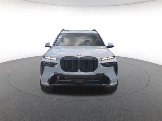new 2026 BMW X7 car, priced at $100,730