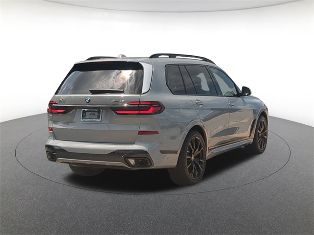 new 2026 BMW X7 car, priced at $100,730