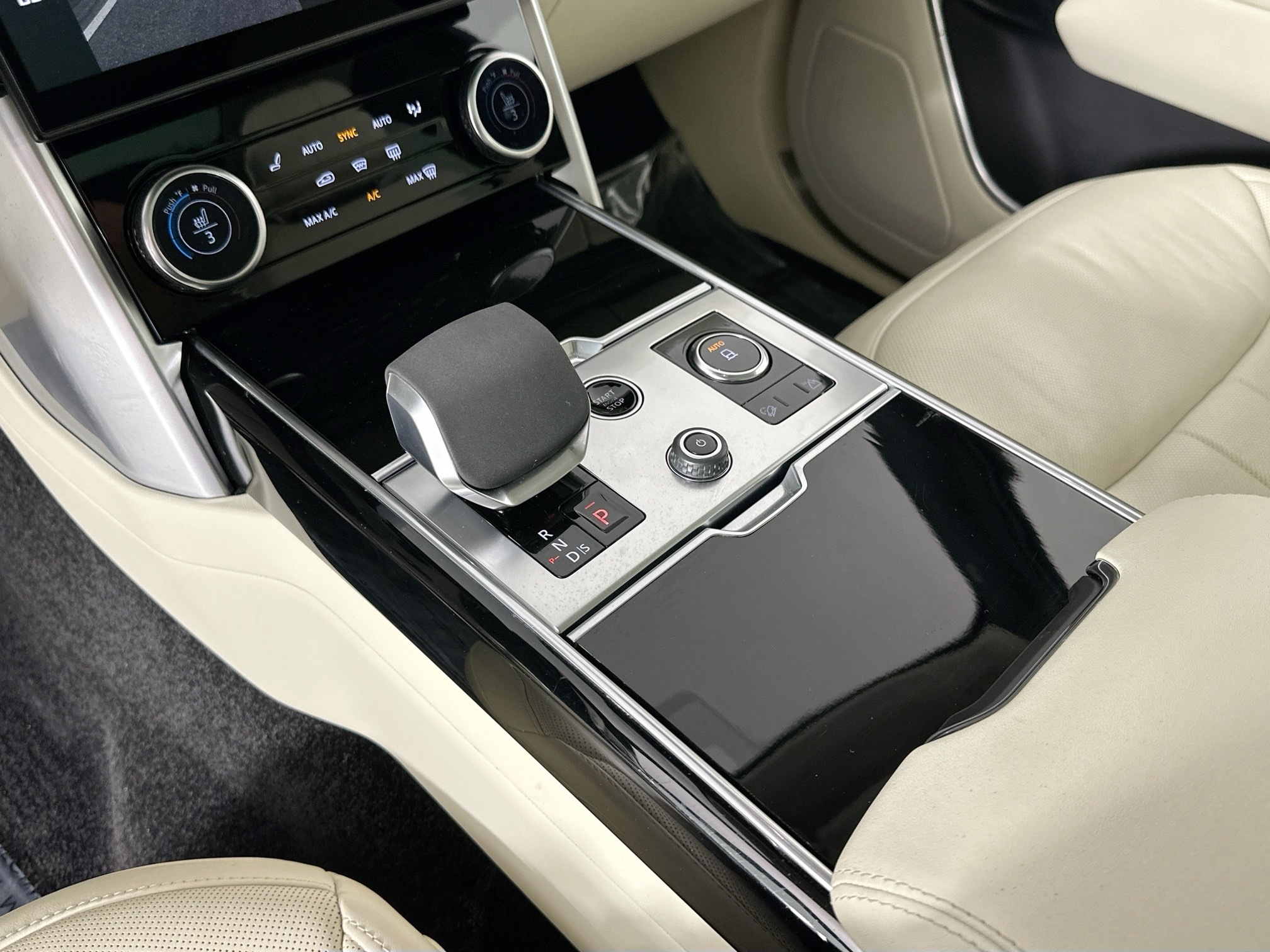 used 2023 Land Rover Range Rover car, priced at $108,999