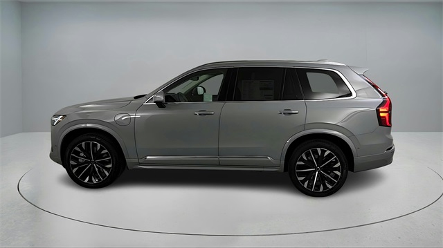 new 2026 Volvo XC90 Plug-In Hybrid car, priced at $85,625